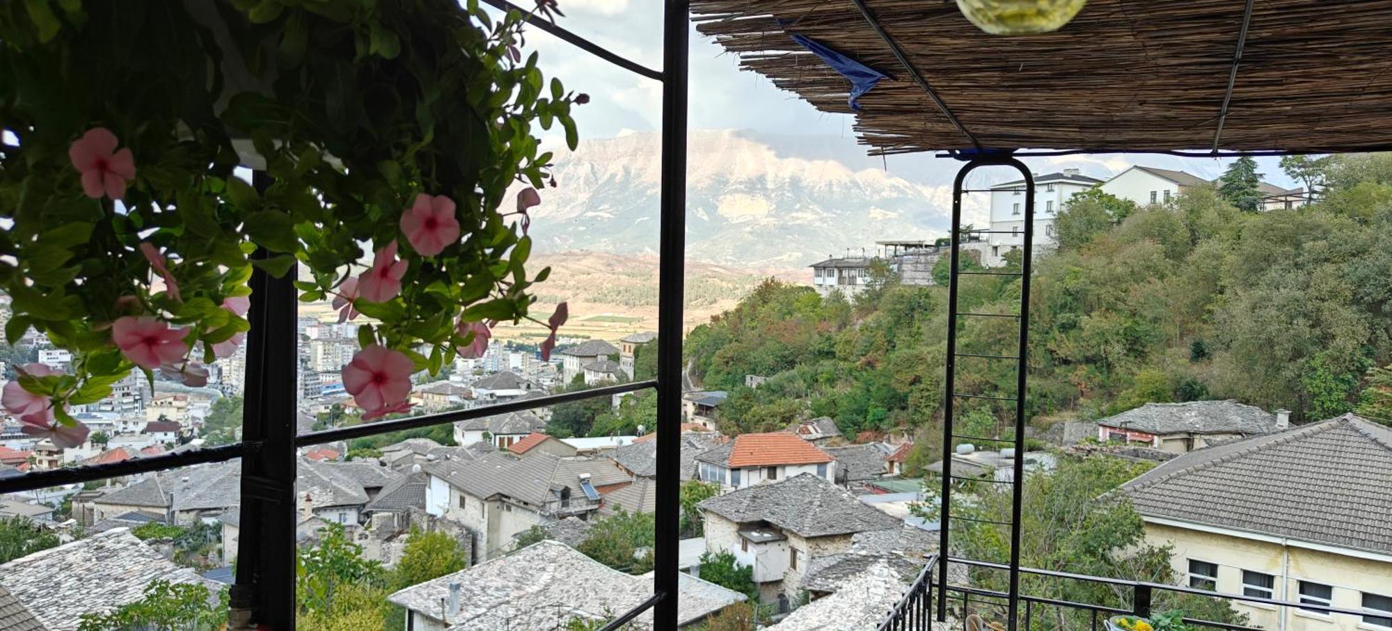 Guest House Emily Gjirokaster Exterior photo